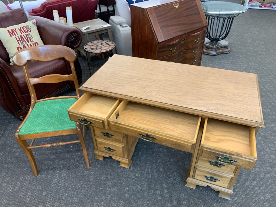 MADDOX VTG SOLID WOOD DESK + GREEN FABRIC CHAIR.
