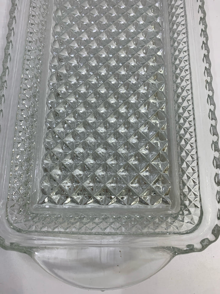 TEXTURED GLASS TRAY.