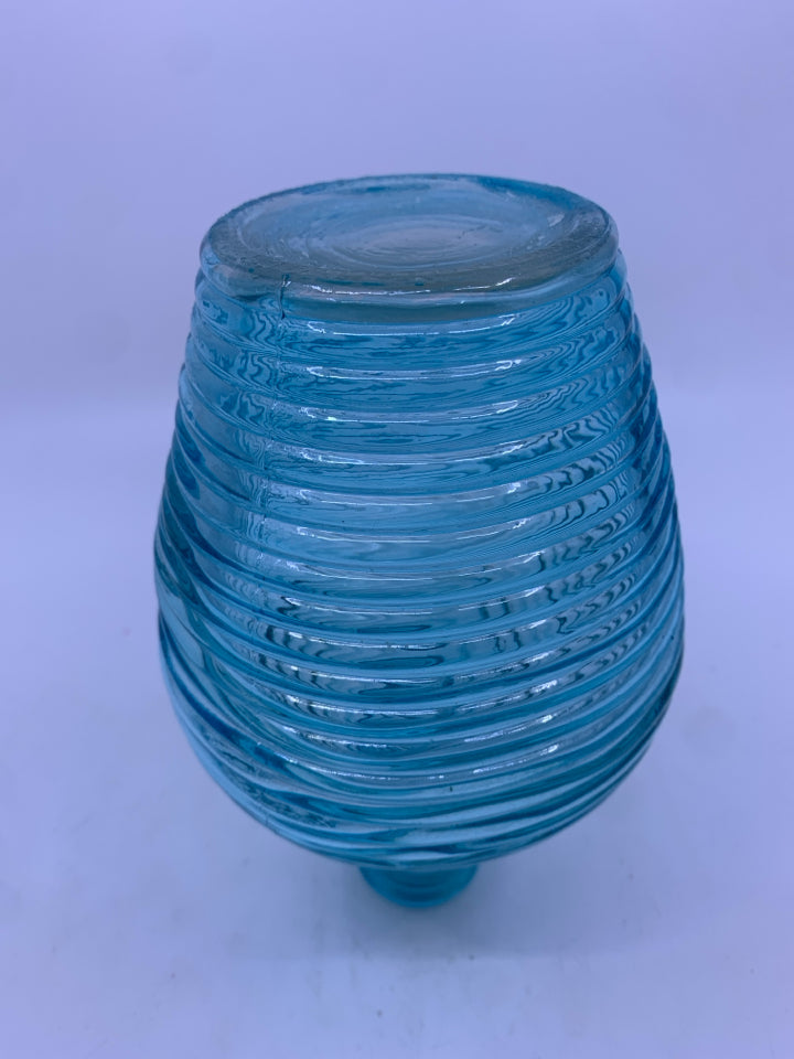 BLUE RIBBED VASE.