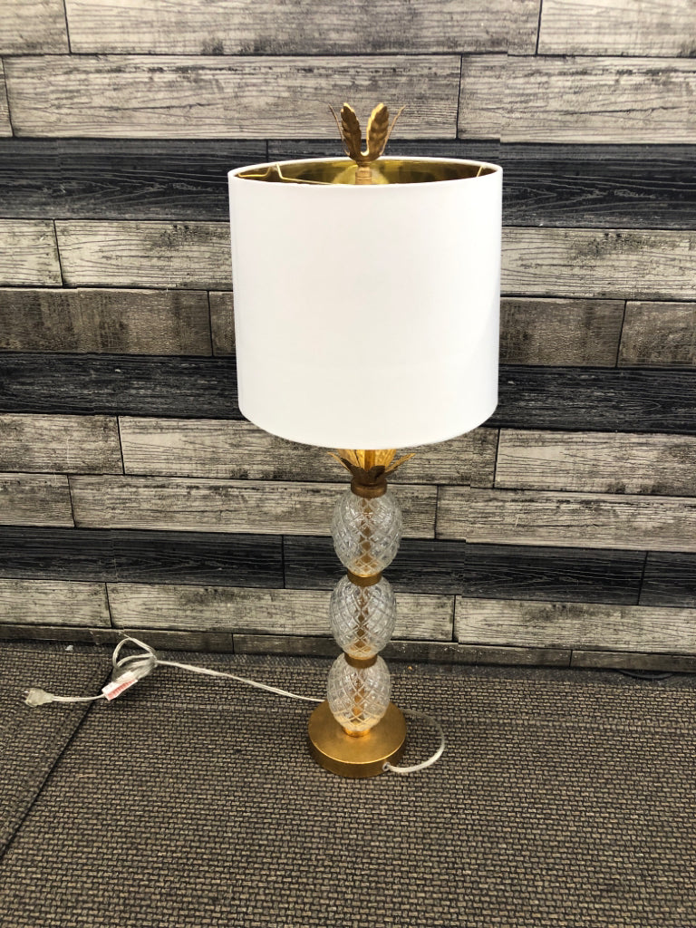 3 STACKING PINEAPPLE BASE LAMP W/ WHITE SHADE/GOLD.