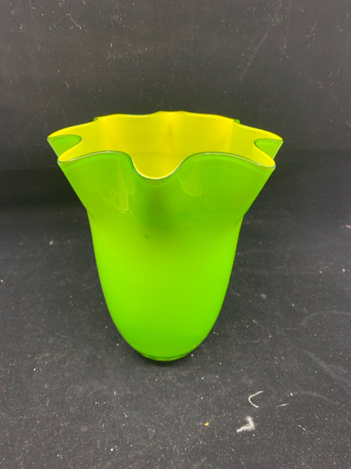 GREEN WAVY EDGE VASE.