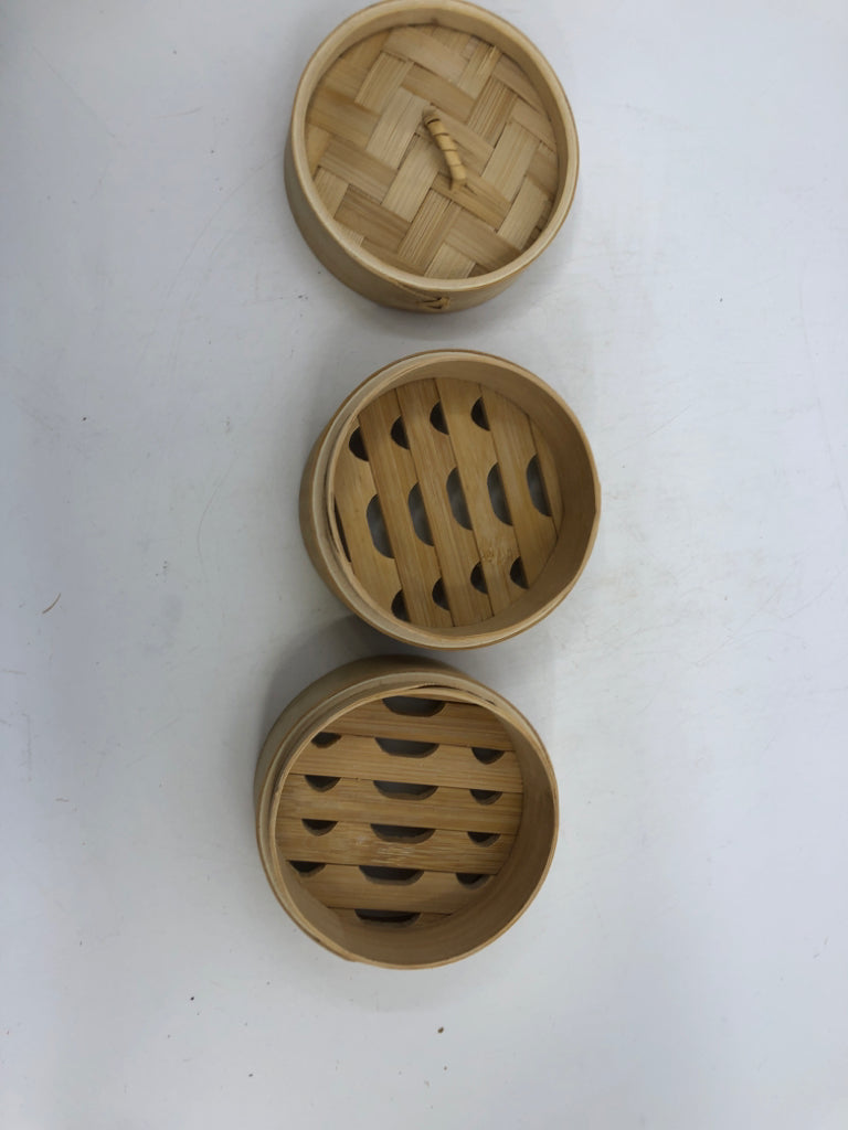 SMALL BAMBOO STEAMER.