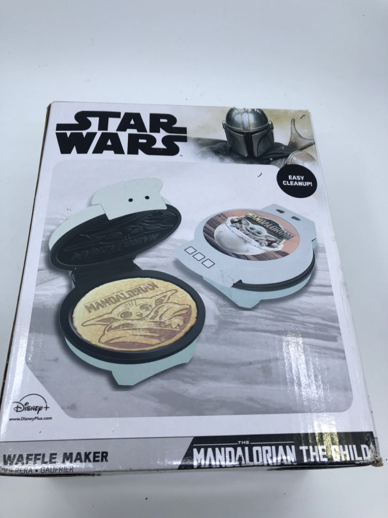 NIB STARWARS WAFFLE MAKER.