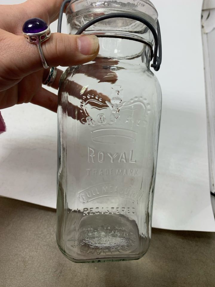 VTG ROYAL TRADEMARK FULL MEASURE JAR.