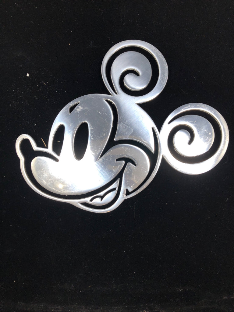 DISNEY MICKEY MOUSE ALUMINUM METAL TRIVET.
