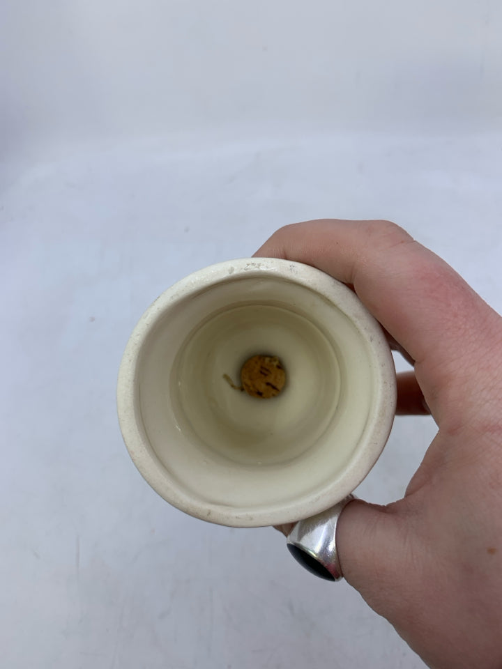 CREAM CERAMIC PRINTED CARDINAL BELL.