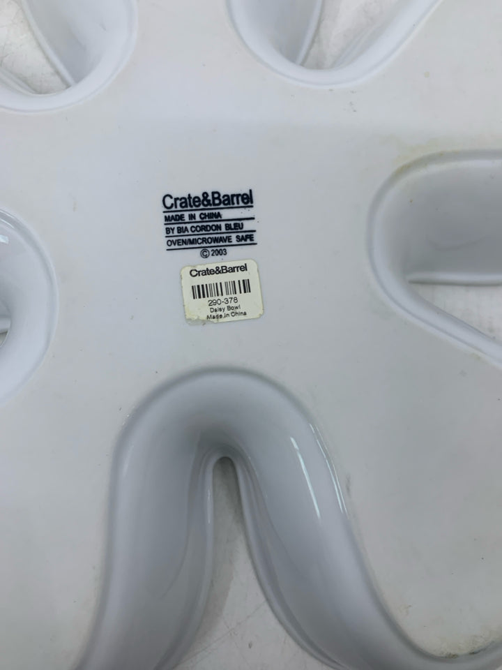 WHITE FLOWER SHAPED SERVING BOWL.