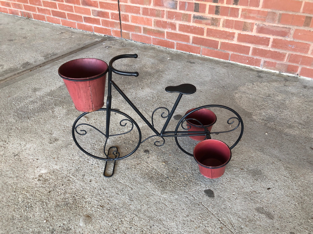 BLACK METAL BIKE PLANTER.