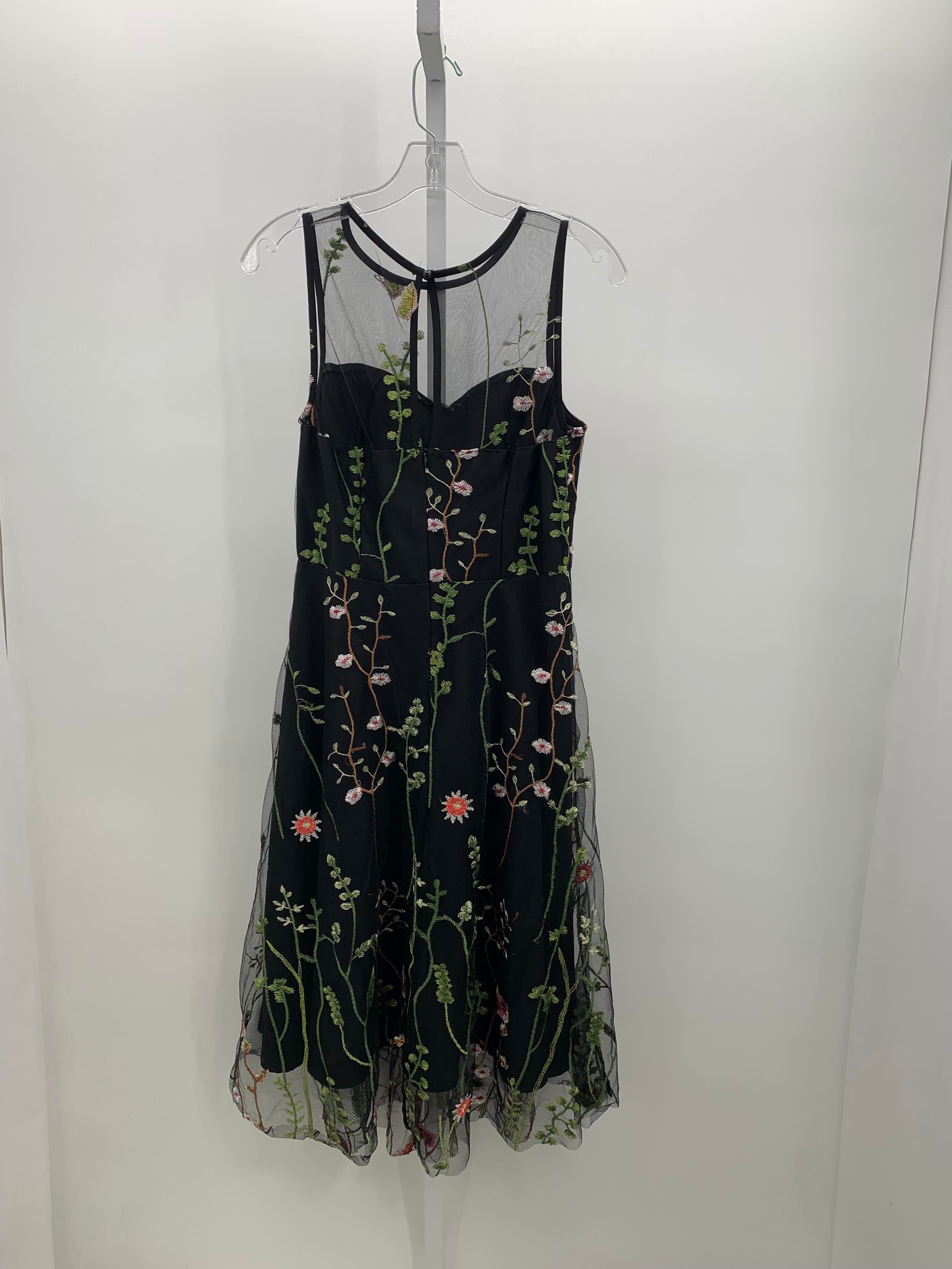 Size Small Misses Sleeveless Dress