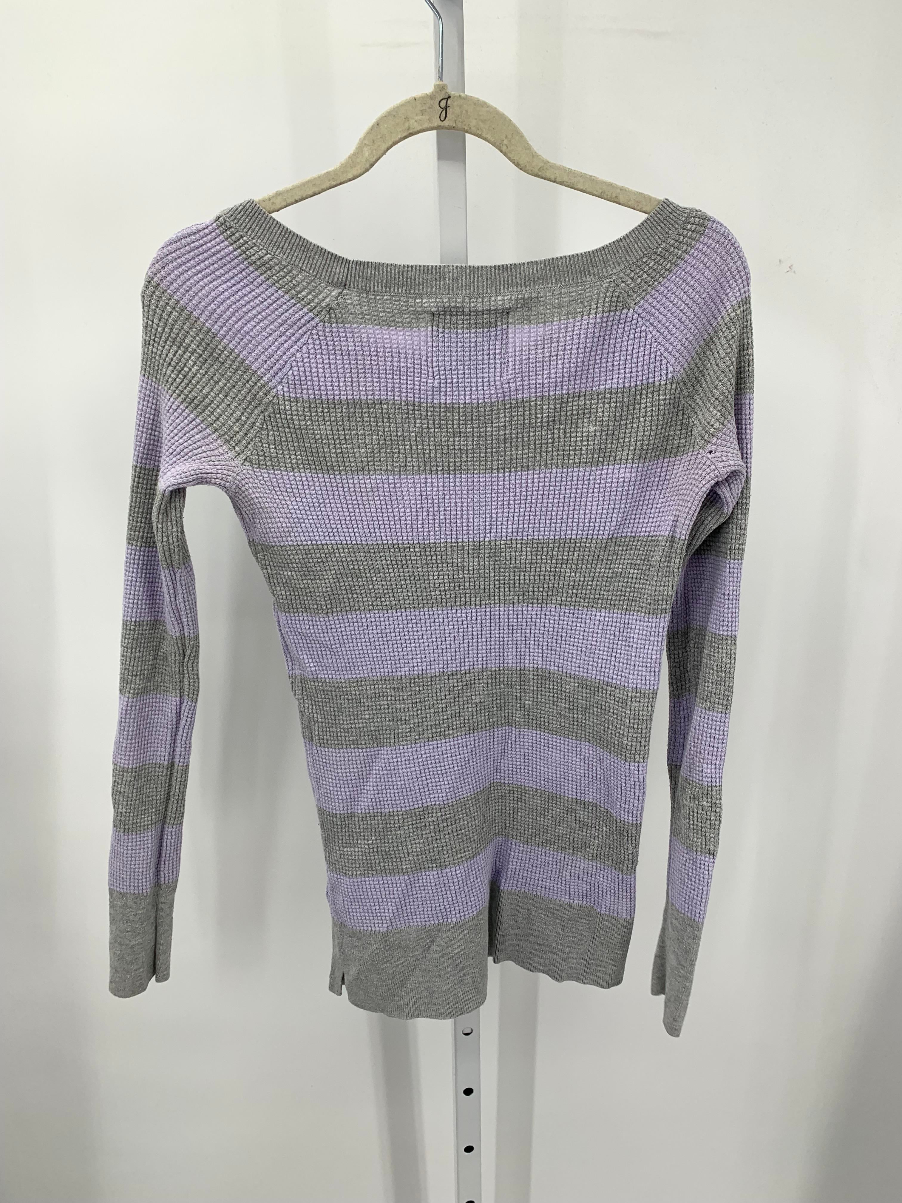 American Eagle Size Medium Juniors Long Sleeve Sweater