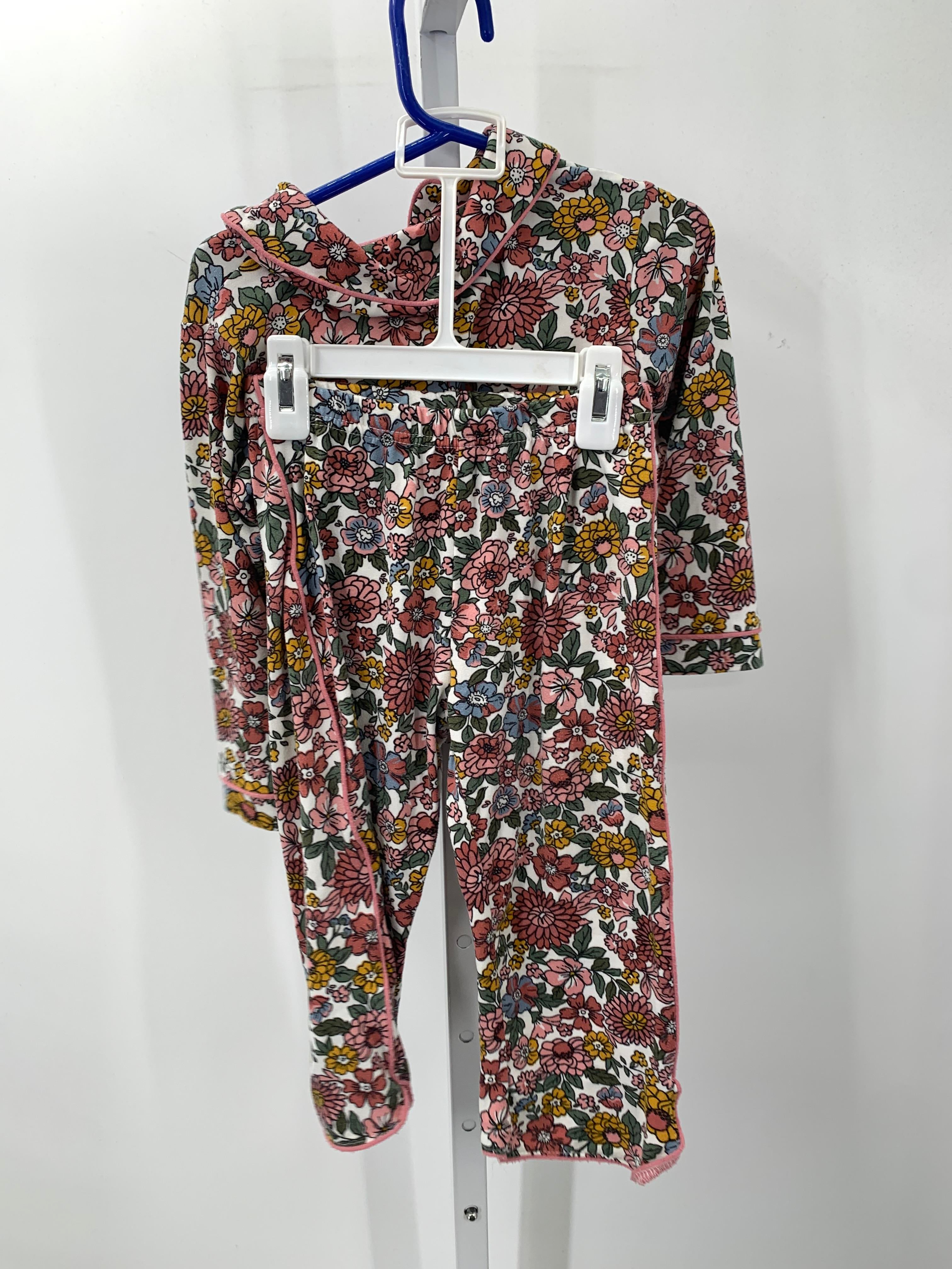 Tahari Size 2T Girls Pajamas