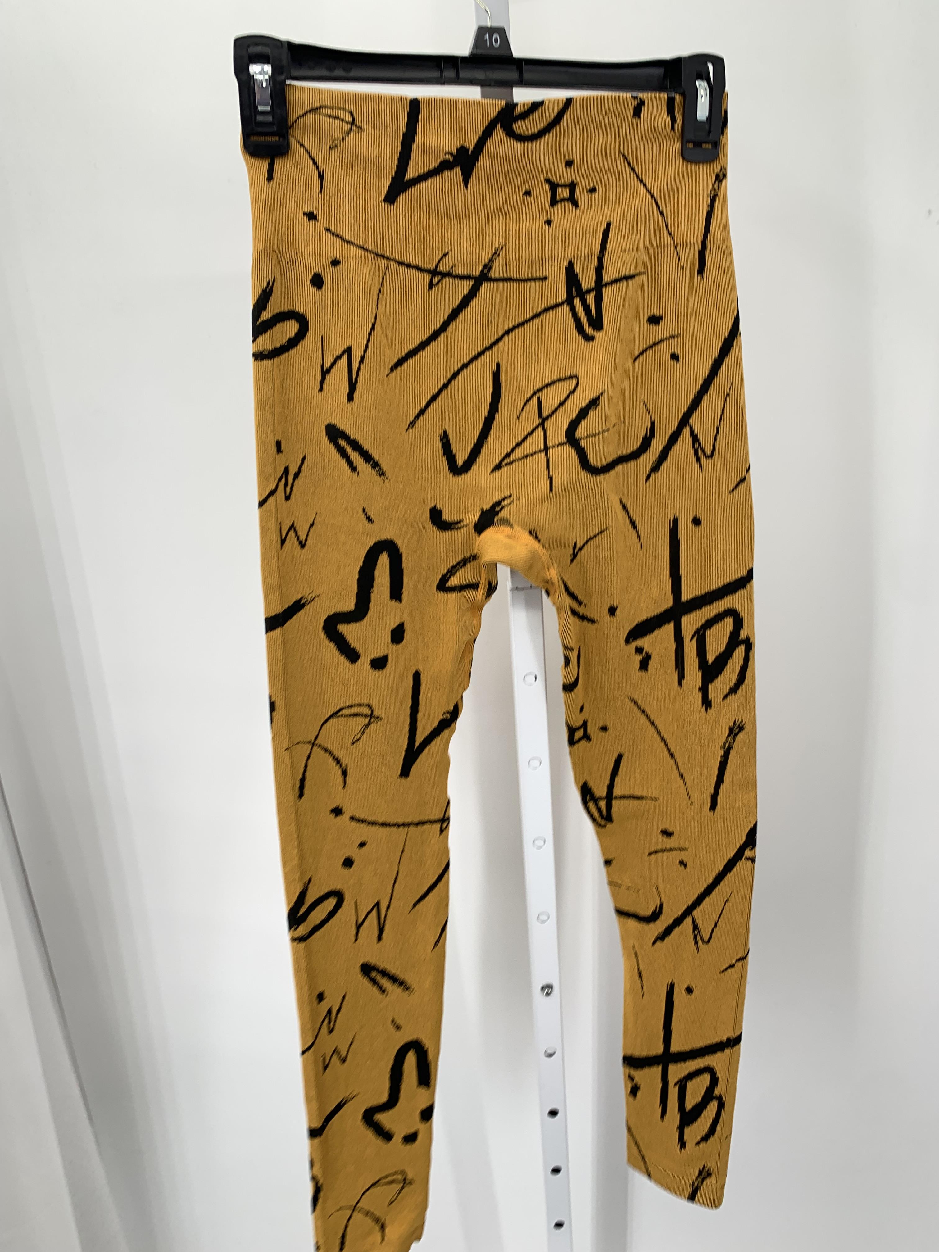 Size Medium Juniors Leggings