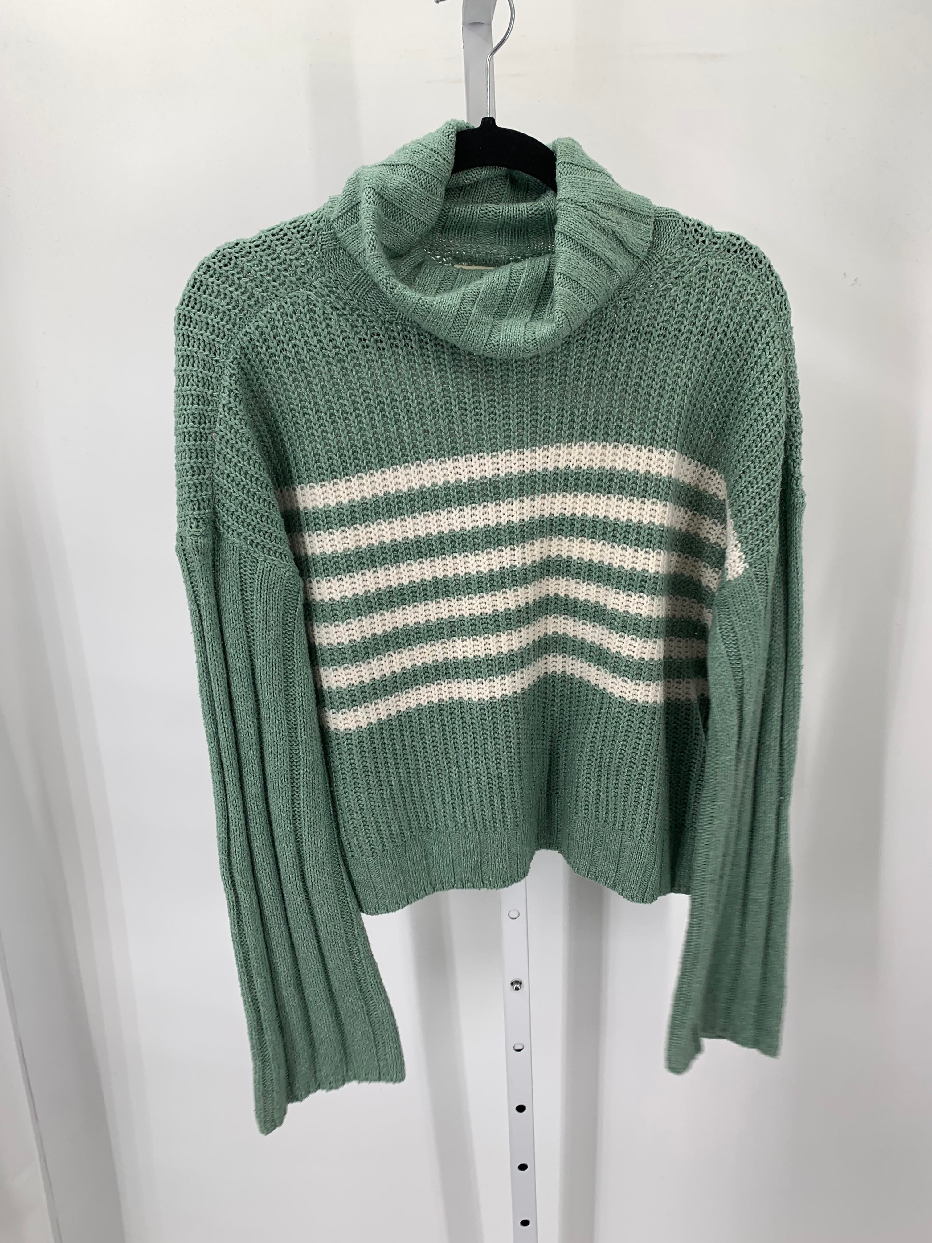 SO Size Medium Juniors Long Sleeve Sweater