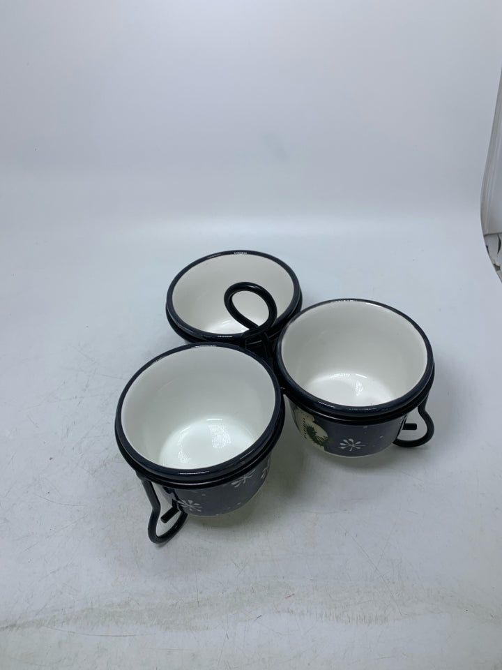 3 SMALL BLACK BOWLS IN STAND SNOWFLAKES SNOWMEN.