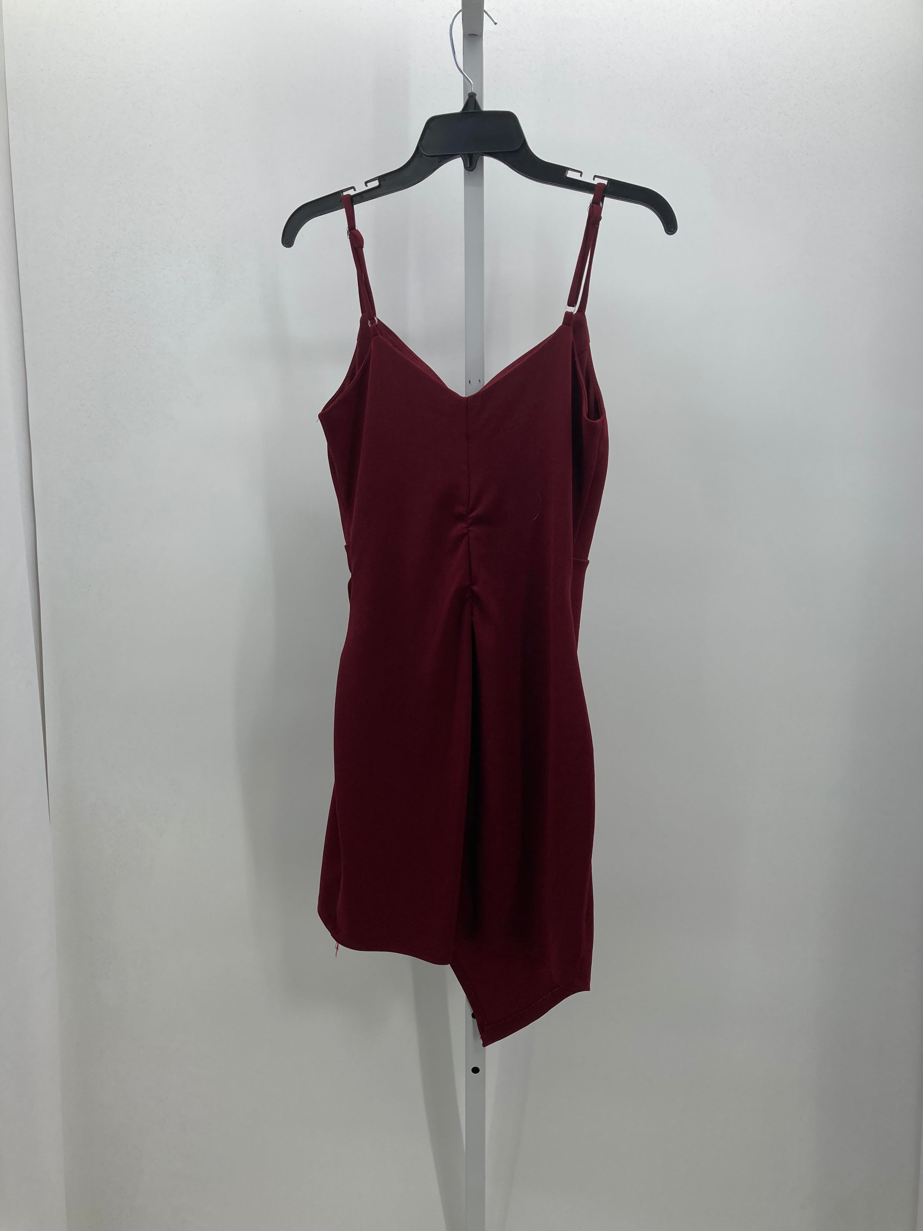 Size Medium Juniors Sleeveless Dress