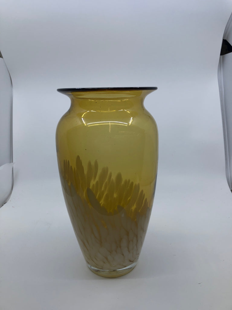 AMBER GLASS VASE W WHITE PATTER.