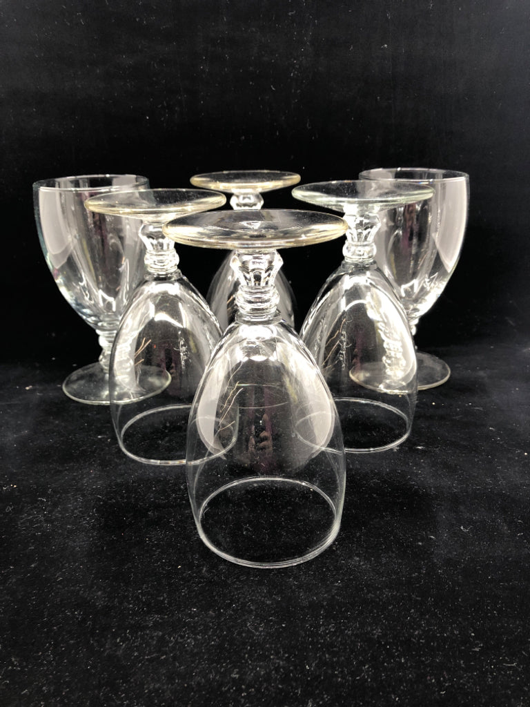 6 SHORT FOOTED WINE GLASSES.