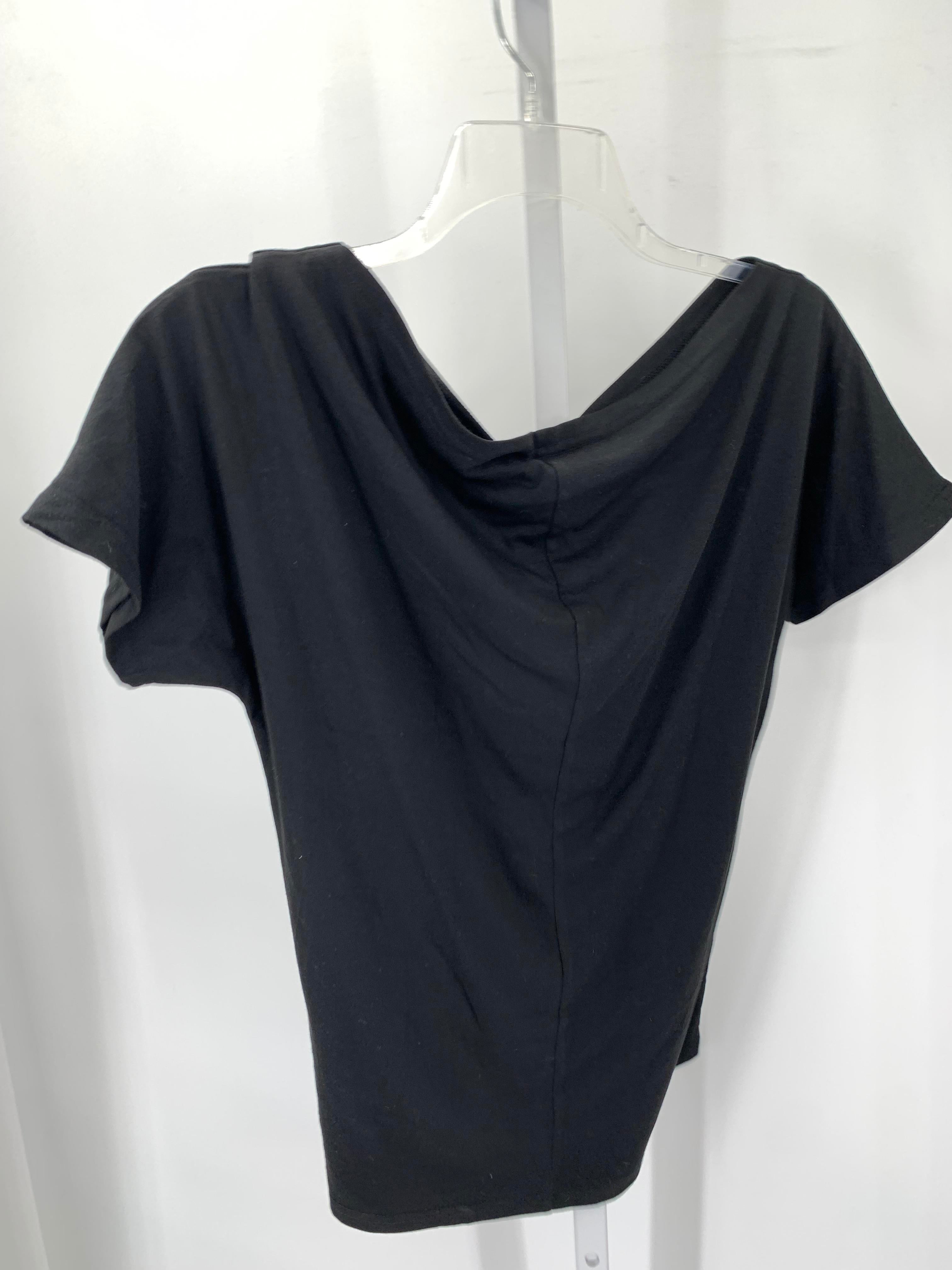 Size Small Misses Short Sleeve Shirt
