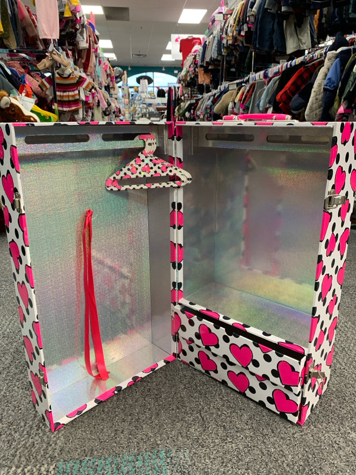 DOLL CLOTHES  CLOSET WITH HEARTS