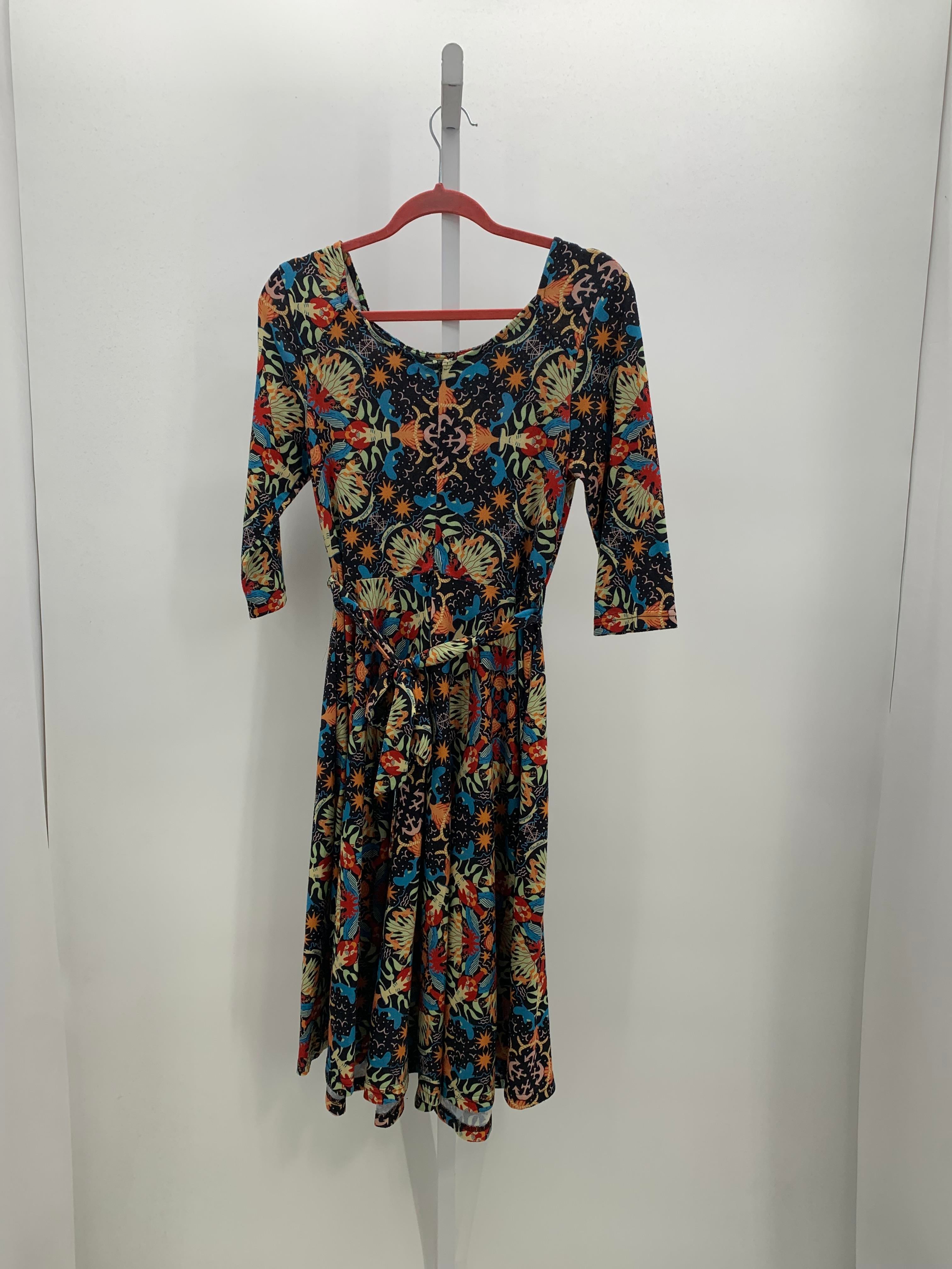 Size Large Misses 3/4 Sleeve Dress