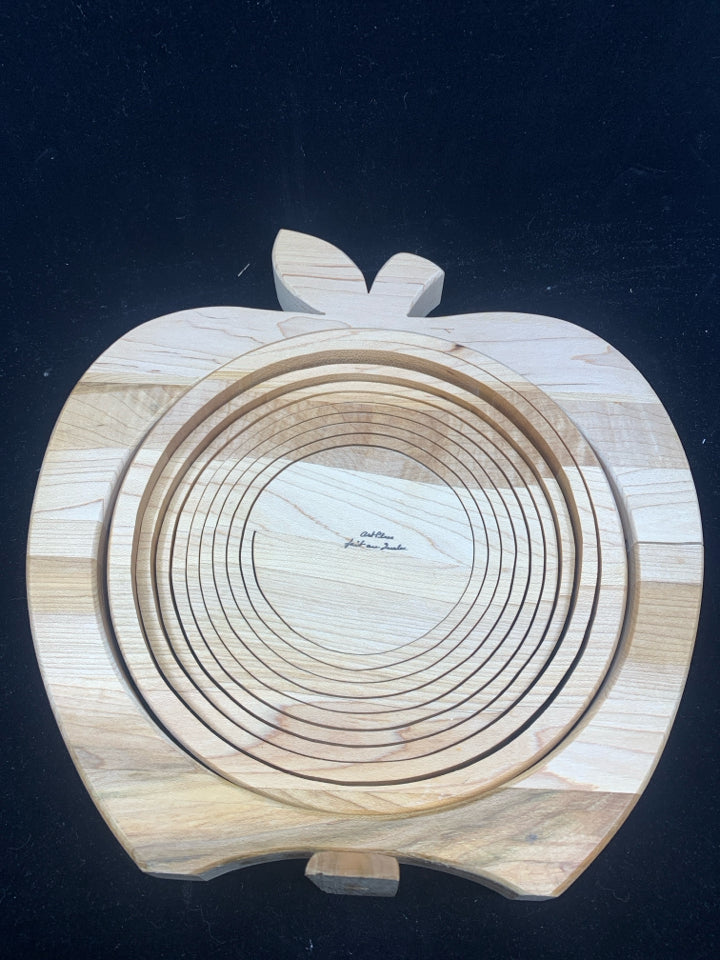 COLLAPSIBLE APPLE FRUIT BASKET.