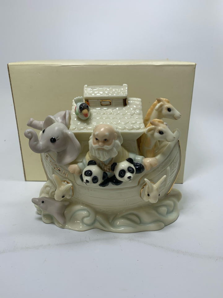 IN BOX NOAH'S ARCH COIN BANK.