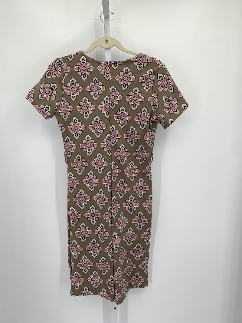 Size Medium Juniors Short Sleeve Dress