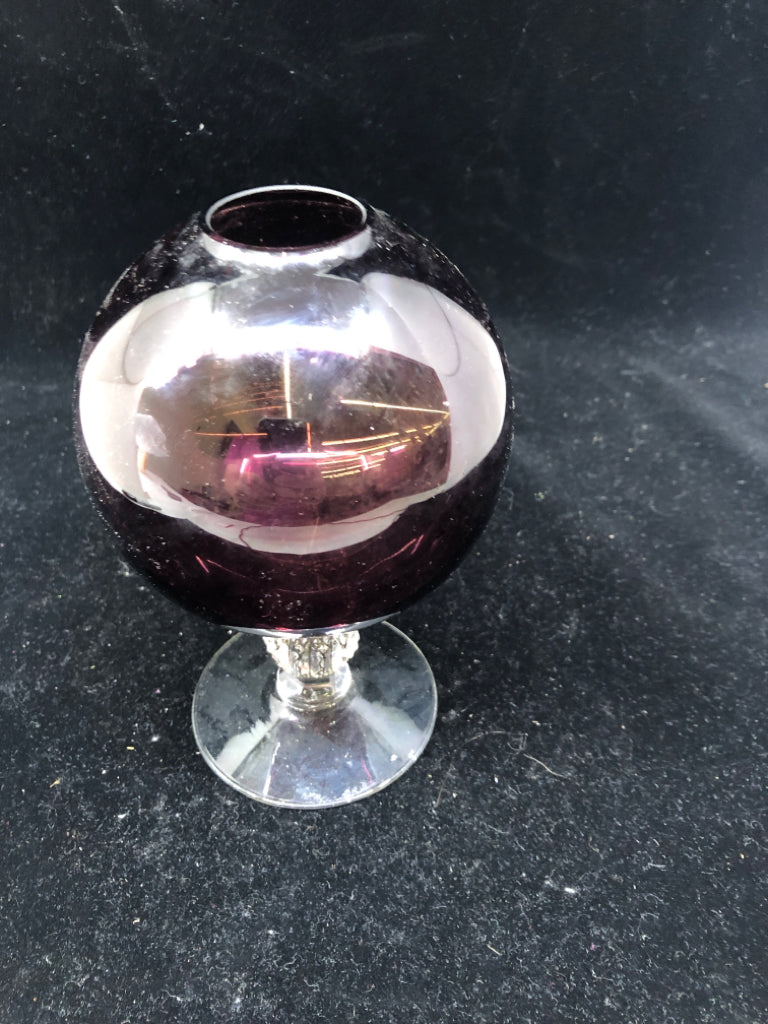 VTG FOOTED GLASS VASE.