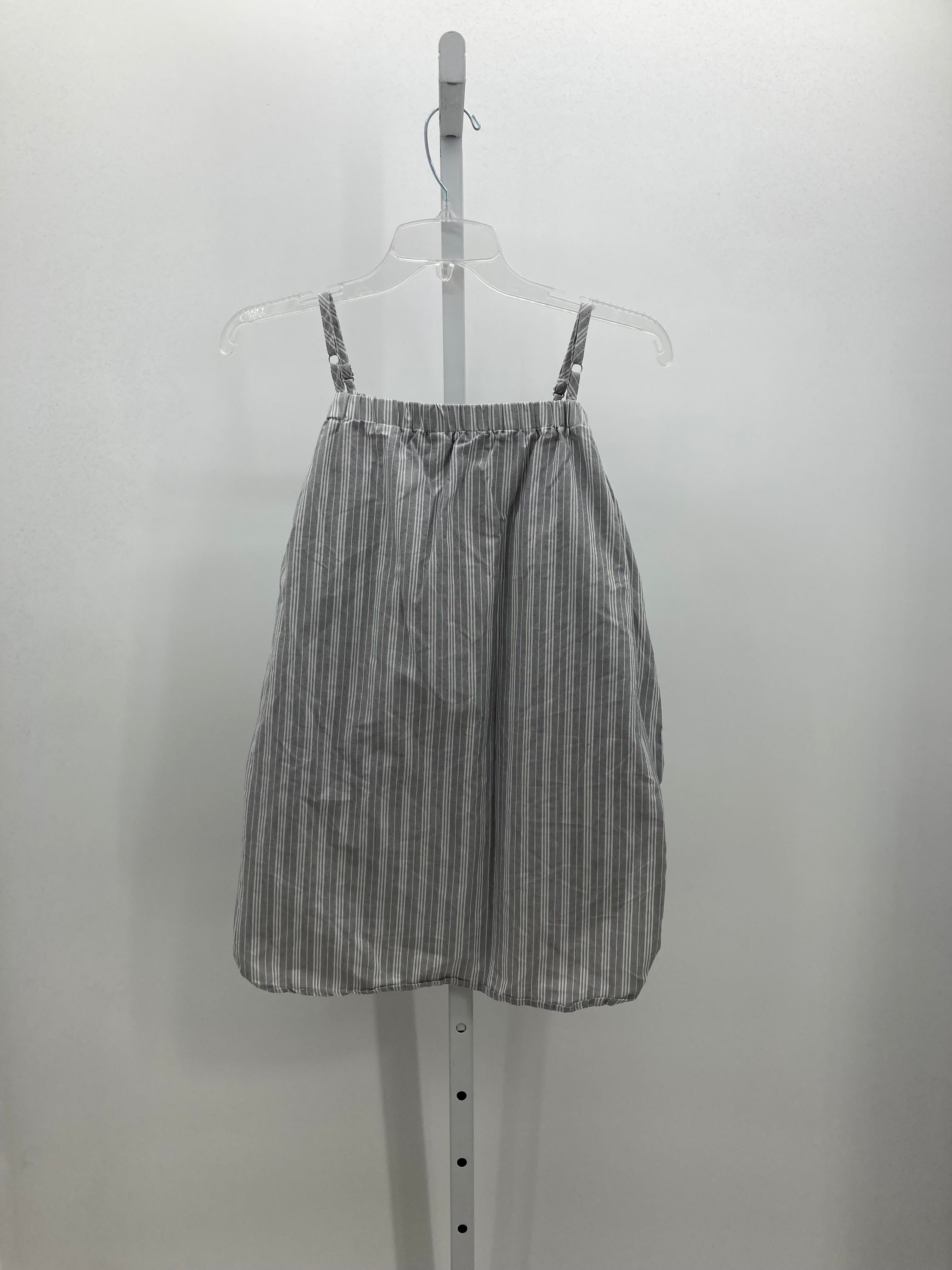 Size Medium Misses 3/4 Sleeve Shirt