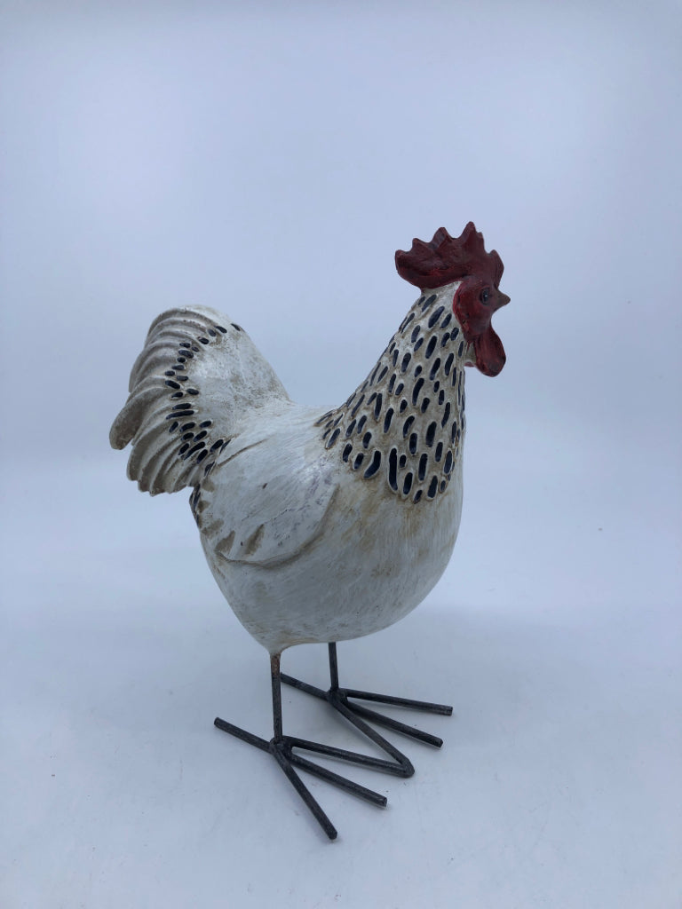 BLACK AND WHITE WOOD CARVED ROOSTER.