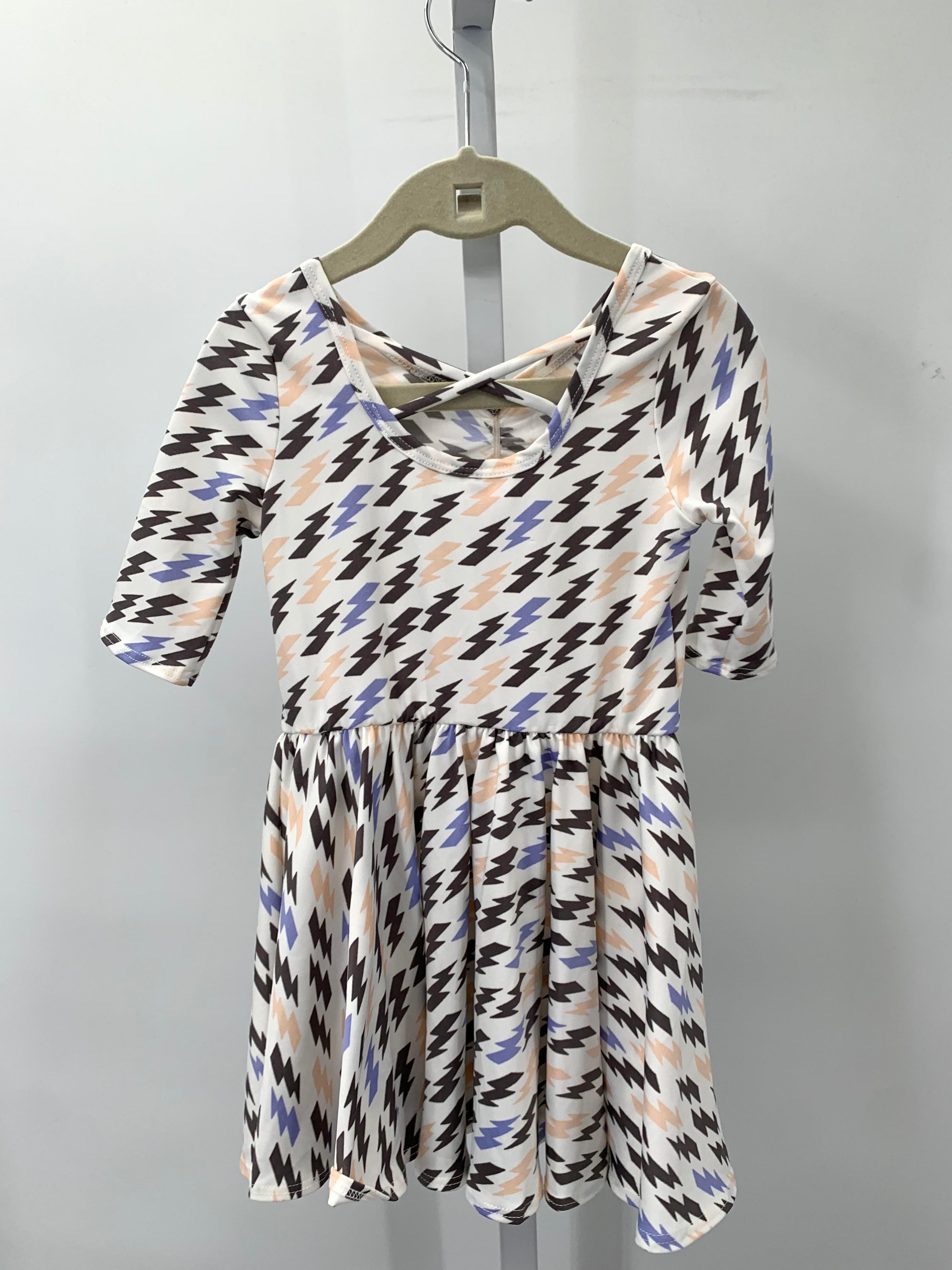 Size 2T Girls 3/4 Sleeve Dress