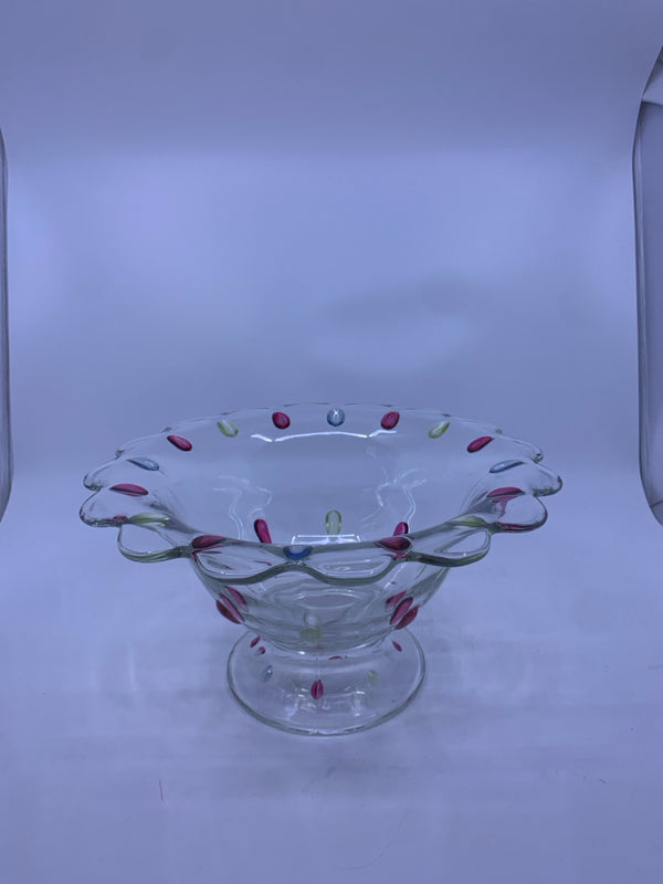 GLASS FOOTED YELLOW AND PINK GEMS PATTERNED BOWL.
