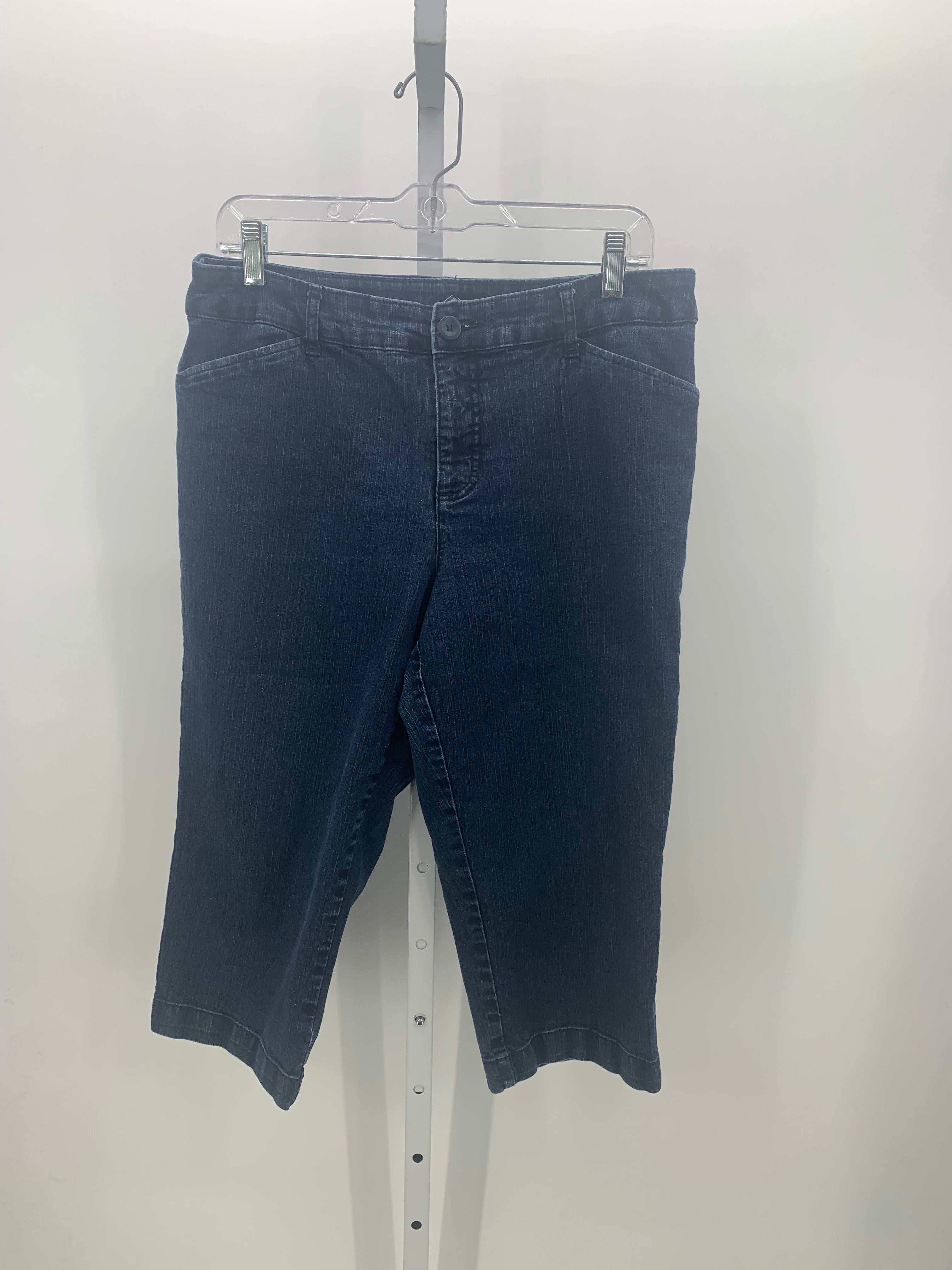 St. Johns Bay Size 12 Misses Capri Pants