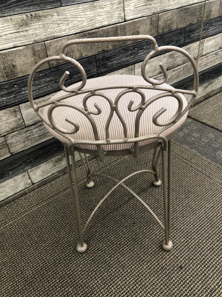 VTG METAL VANITY CHAIR W GREY STRIPED CUSHION.