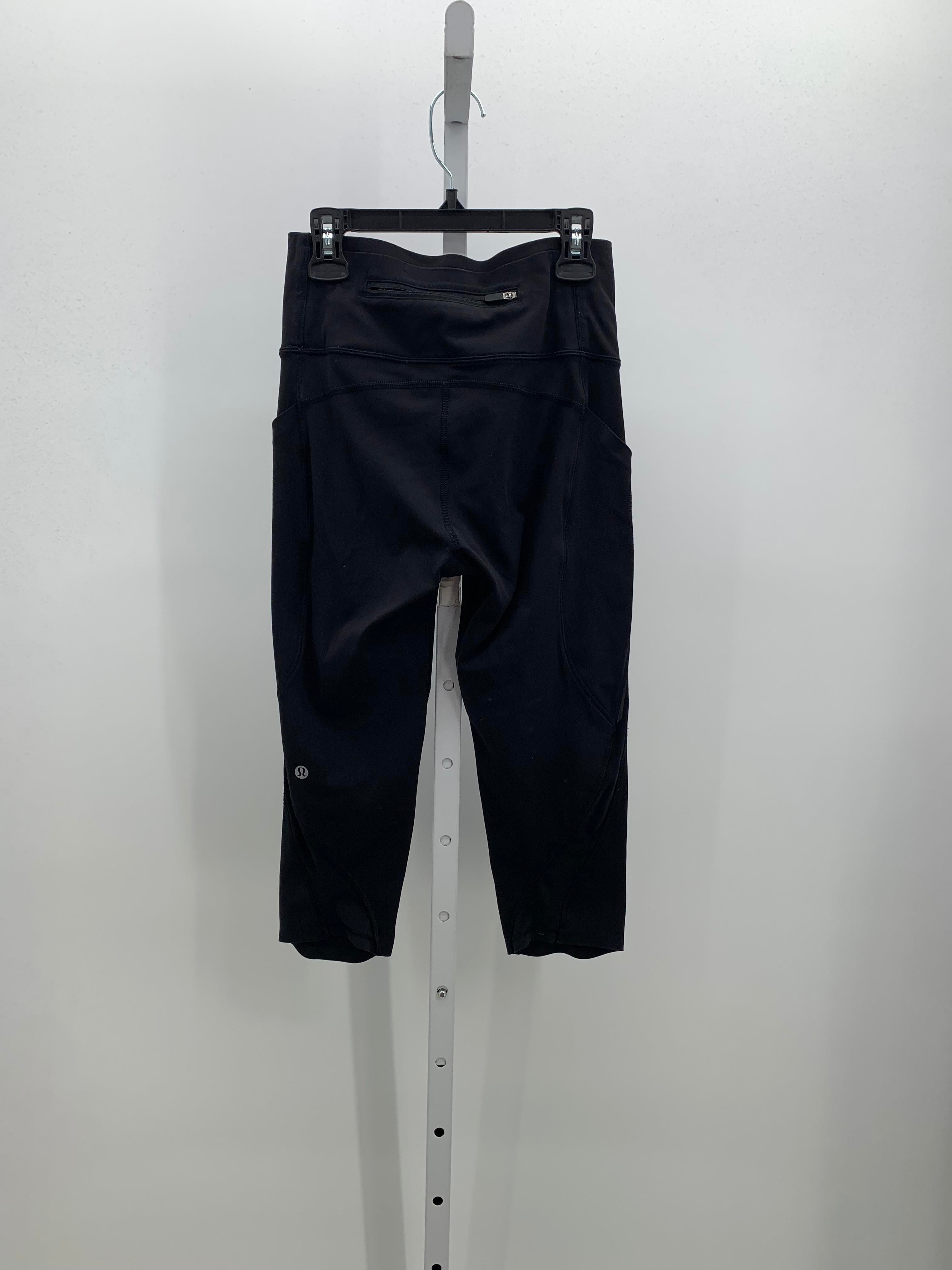 Lululemon Size 4 Misses Capri Pants