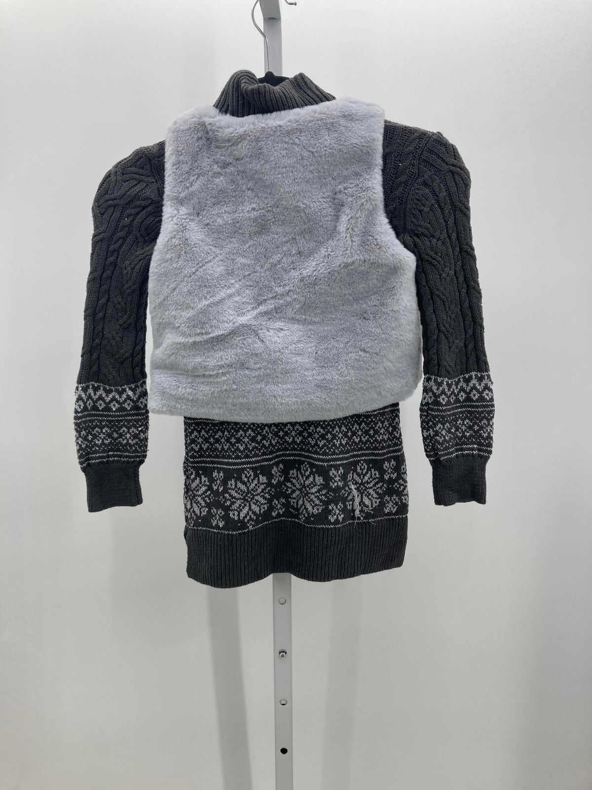 Rachel Zoe Size 5-6 Girls 2 Pieces