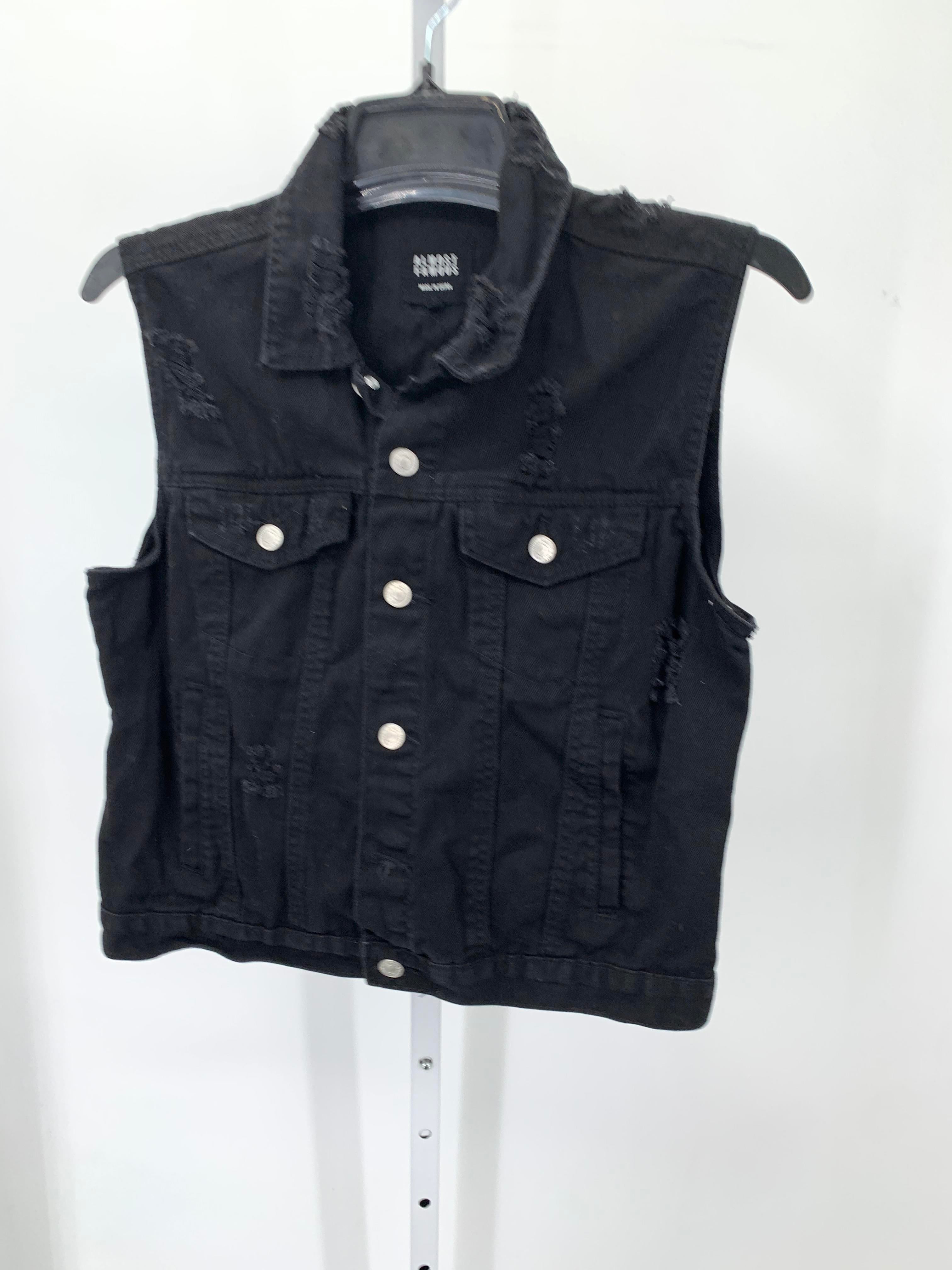 Almost Famous Size Large Juniors Vest