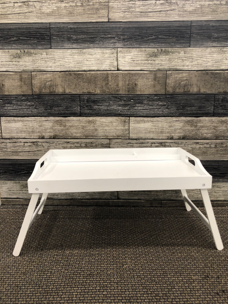 WHITE WOOD LAP TRAY W/FOLDING LEGS.