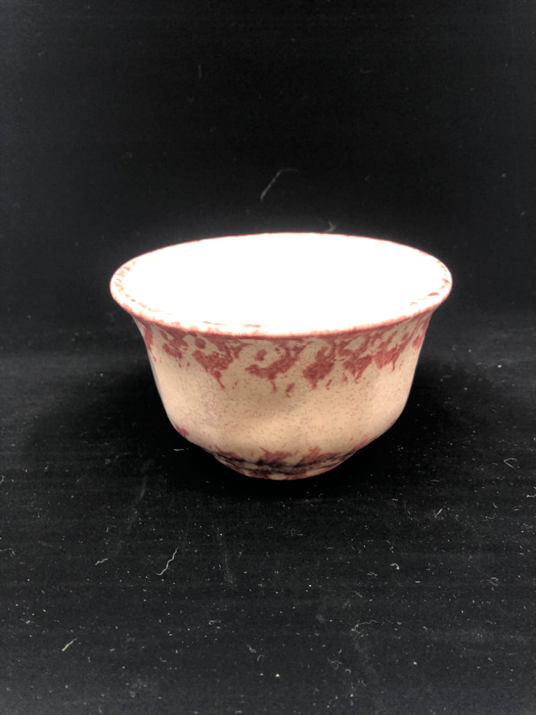 RED SPONGED BOWL.