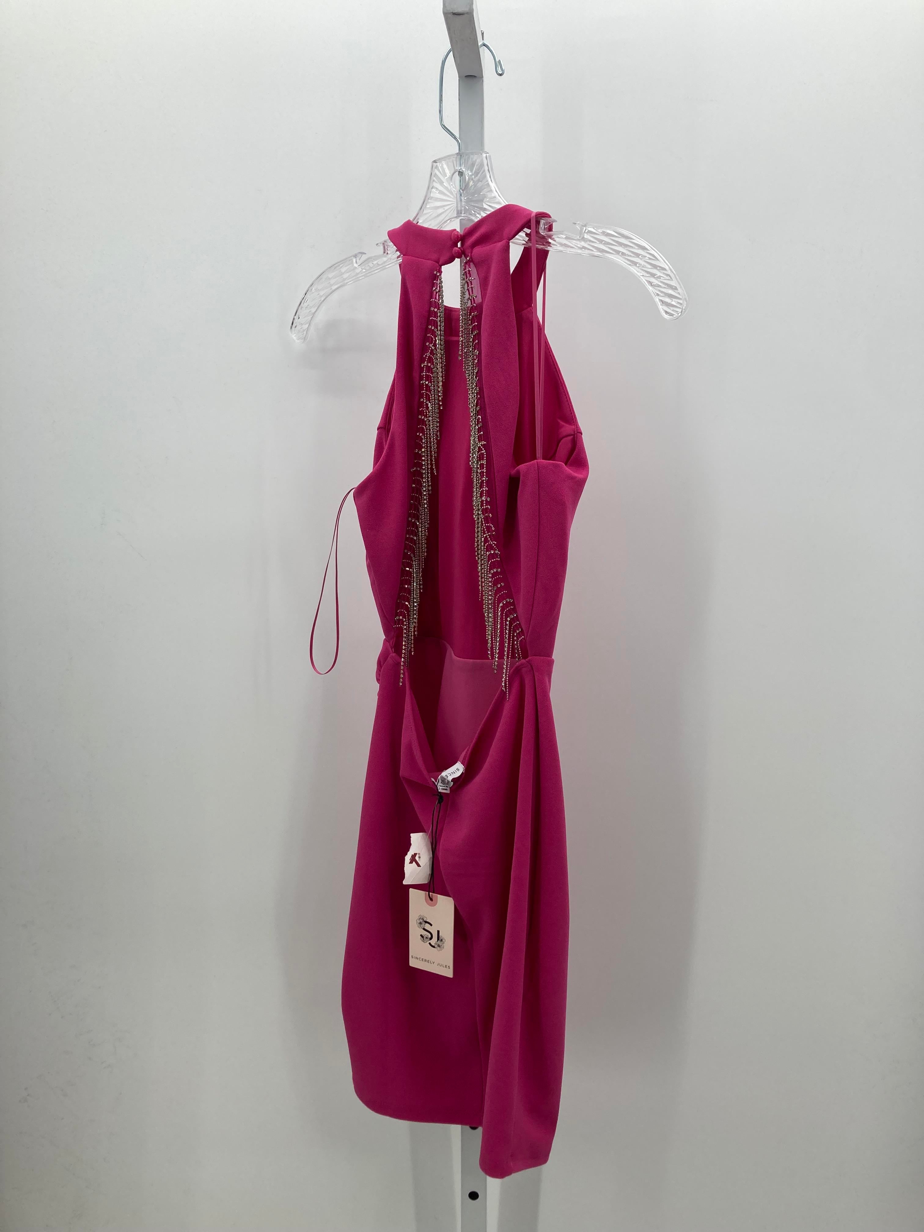 Size X Small Juniors Sleeveless Dress
