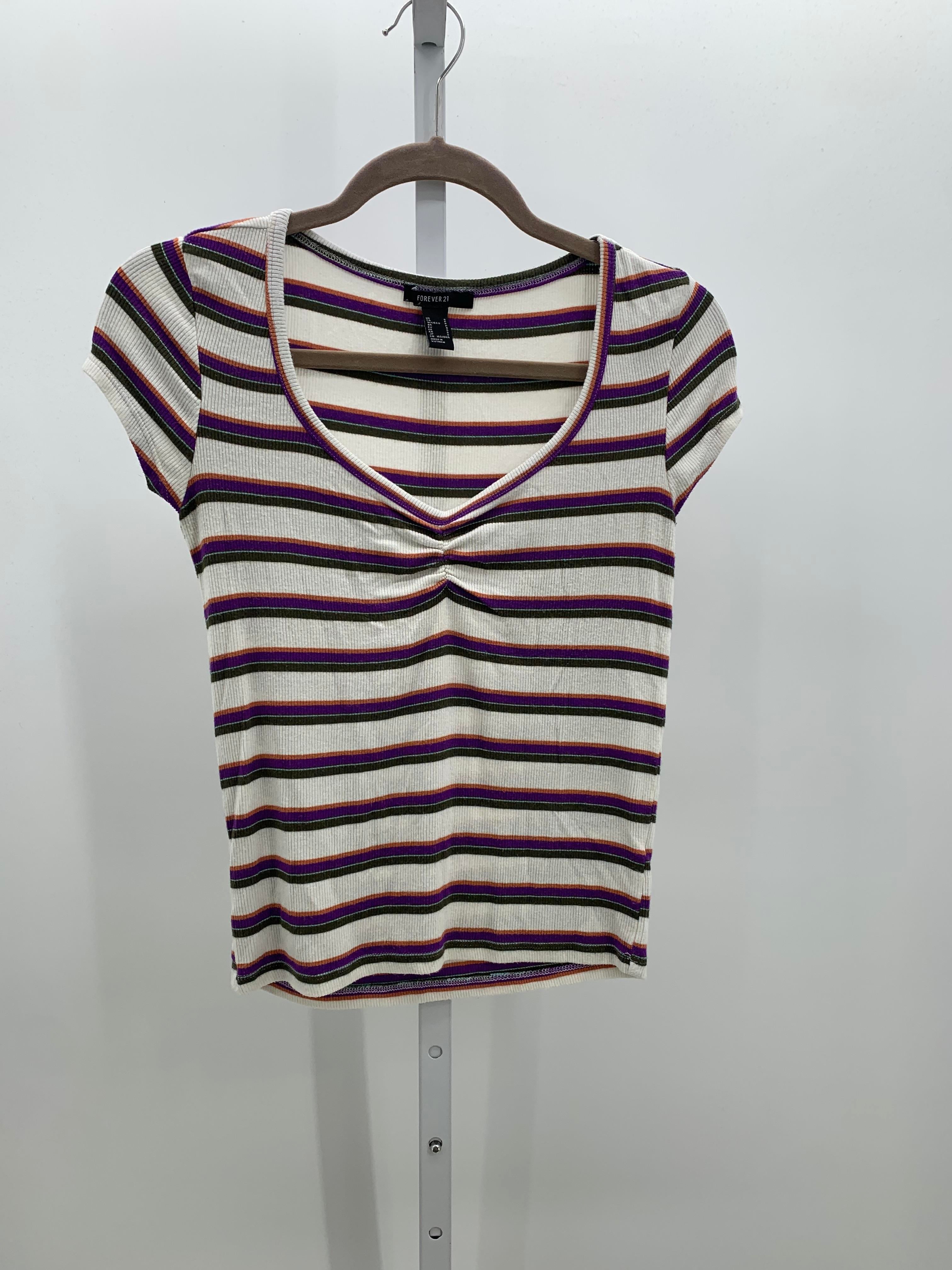 Forever 21 Size Small Juniors Short Sleeve Shirt
