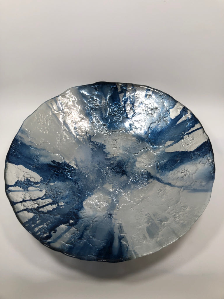 BLUE/WHITE CENTERPIECE BOWL.
