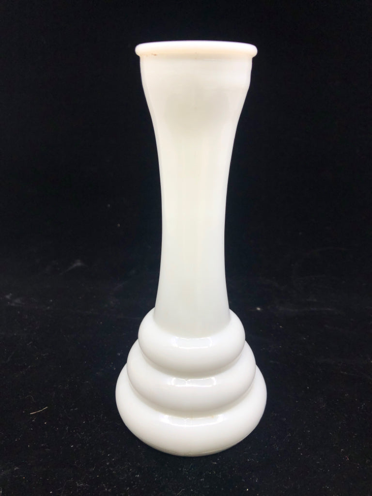 MILK GLASS BUD VASE W RIBBED BOTTOM.