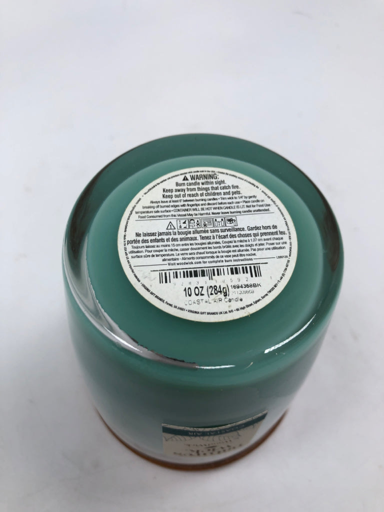 COASTAL AIR WOOD WICK CANDLE.