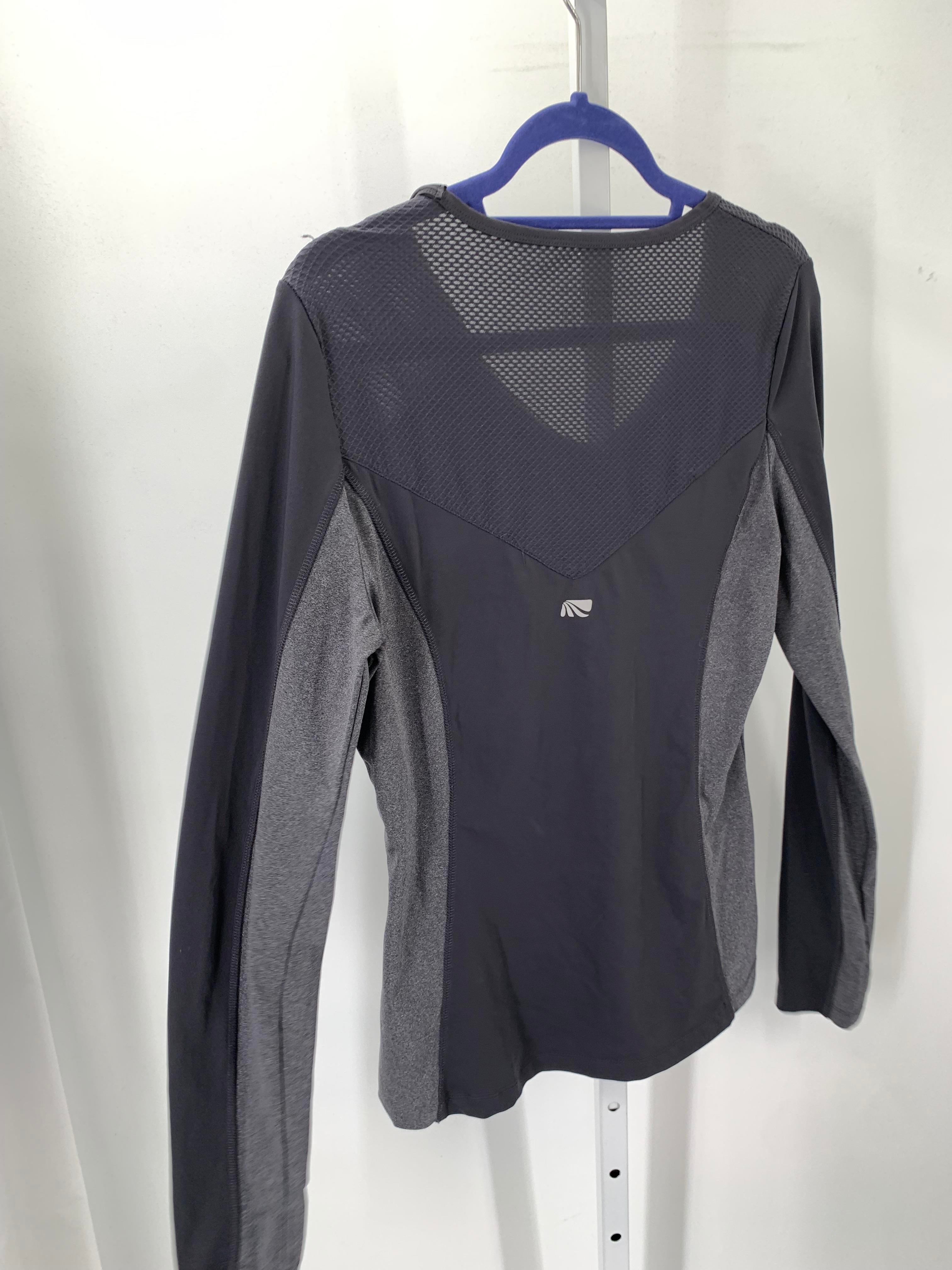 Marika Size Medium Misses Long Sleeve Shirt