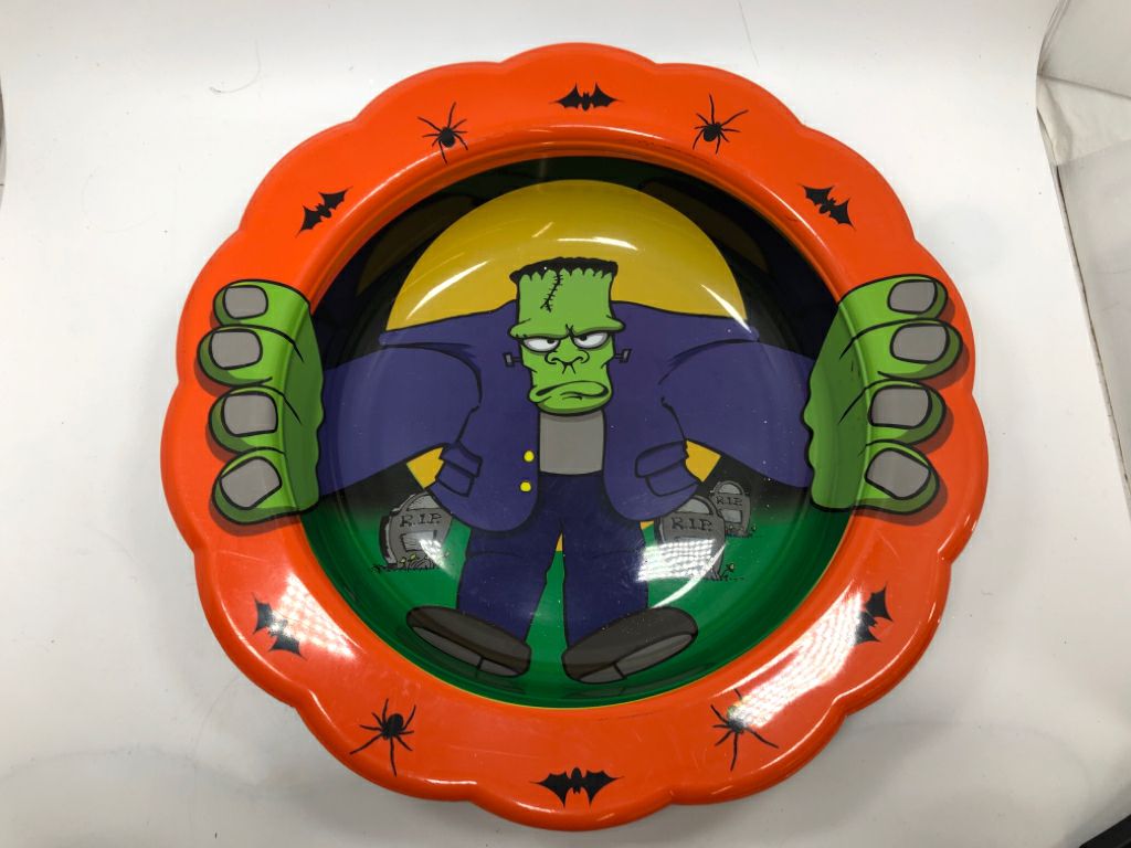 FRANKENSTEIN HALLOWEEN CANDY BOWL.