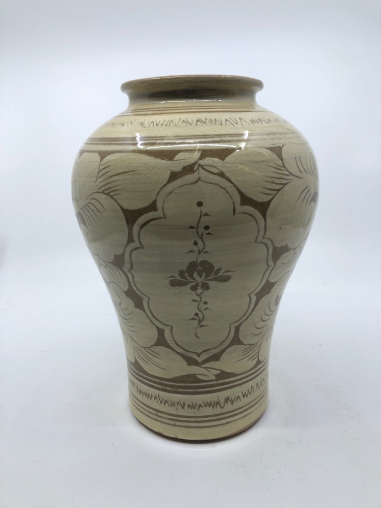 TAN,CREAM VASE W/ FLORAL DESIGN MADE IN KOREA.