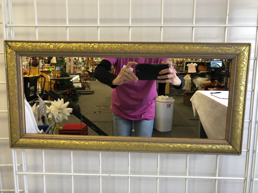 GOLD SCROLL RECTANGLE MIRROR.