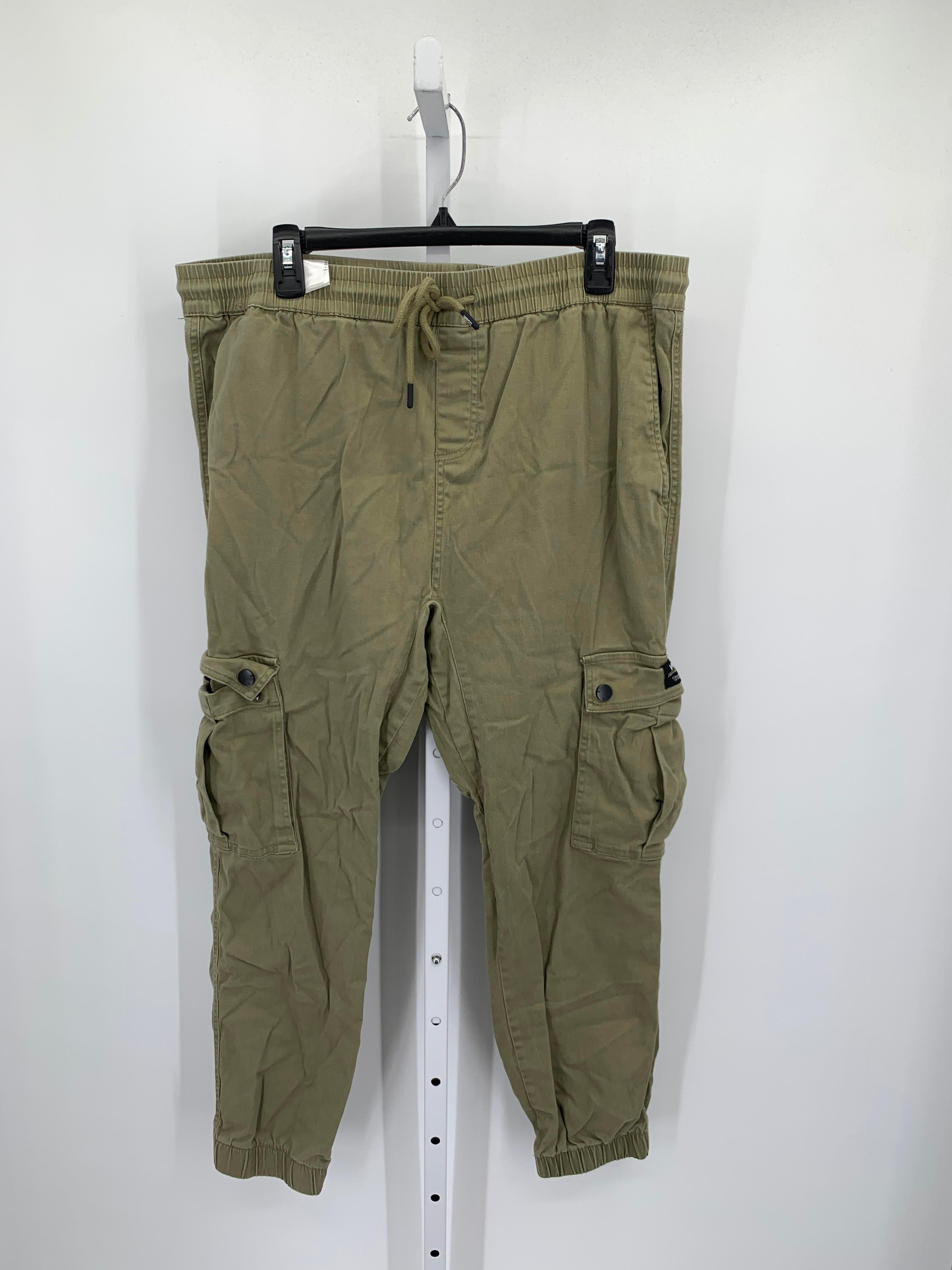 DRAWSTRING WAIST CARGO.