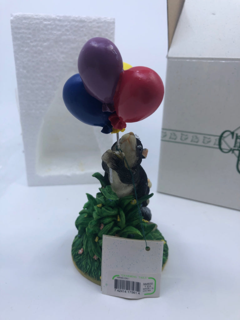 NIB HANG ON CHARMING TAILS